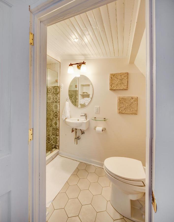 Fairytale Loft Suite 1 Bed, 1 Bath Luxury Apartment In Downtown Belmont Charlottesville Exteriér fotografie